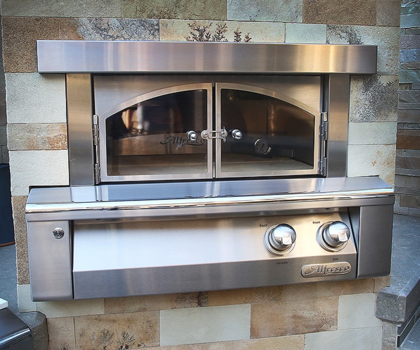 ALFRESCO GAS PIZZA OVEN BUILT IN MODEL AXE-PZA-BI